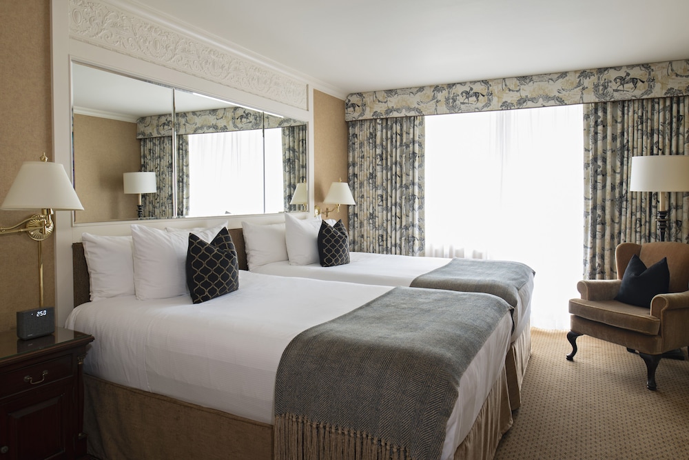 One Bedroom Suite with Two Doubles - Photo 1