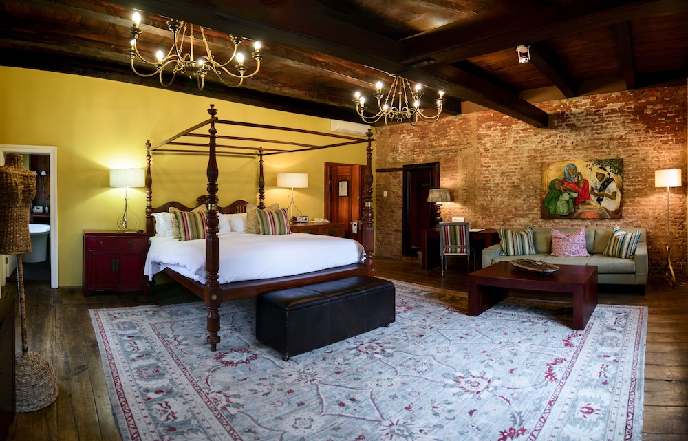 Luxury Room - Photo 24