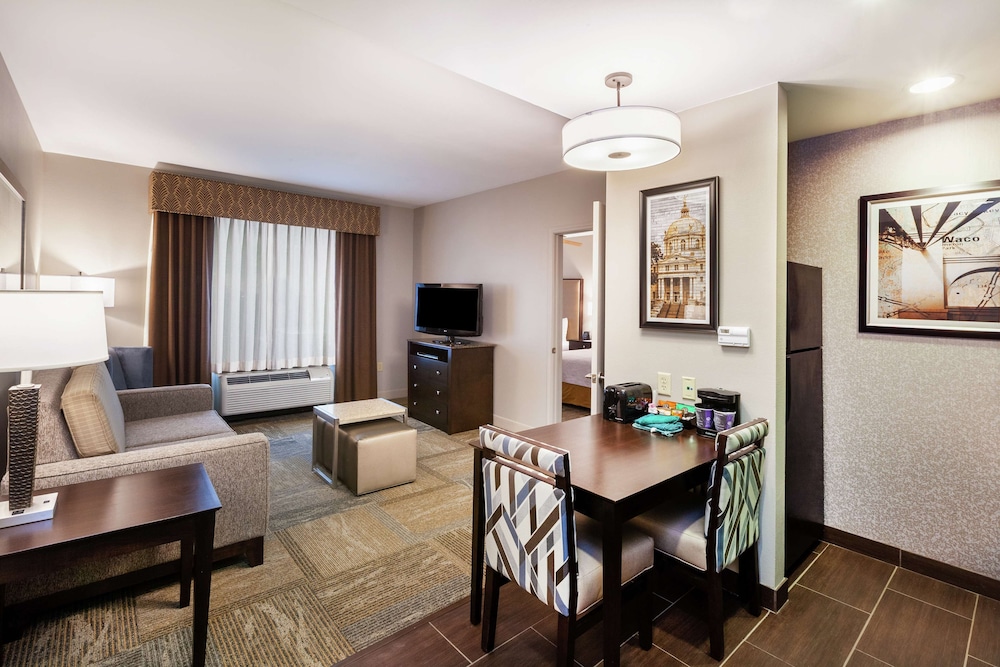 Suite, 2 Queen Beds, Accessible, Bathtub - Photo 3