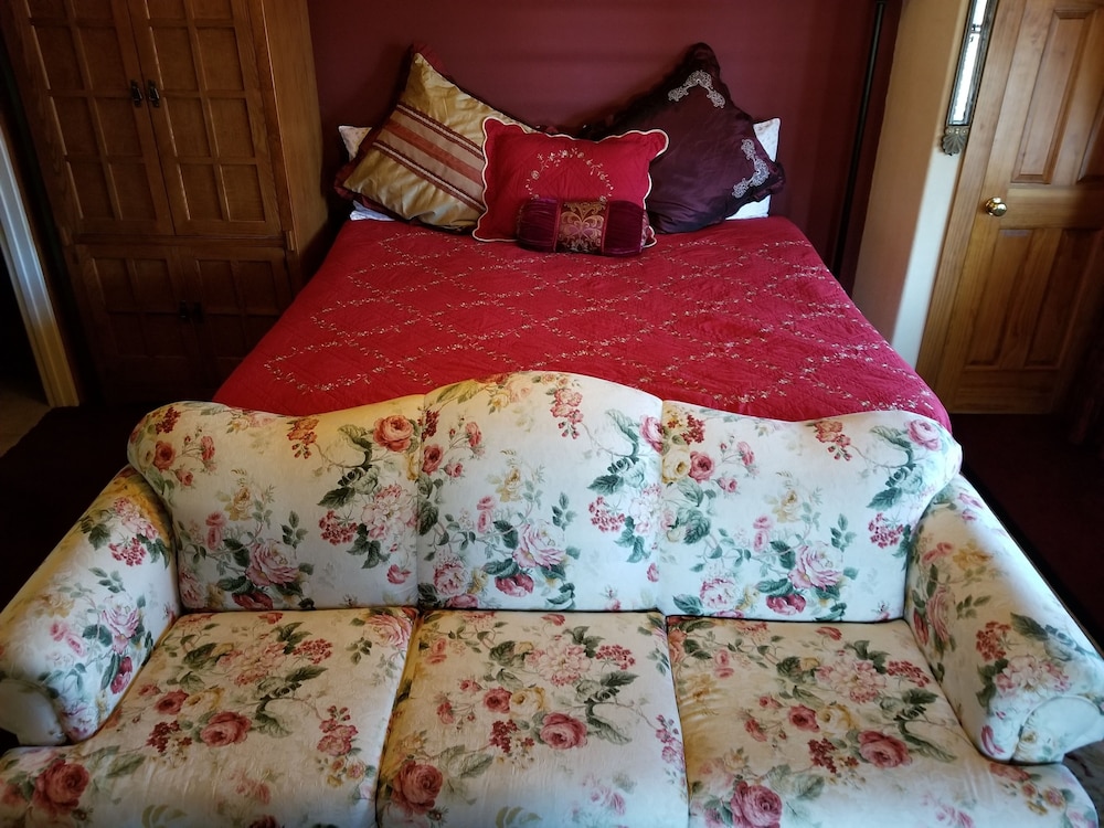 Valentine One at All Seasons Inn