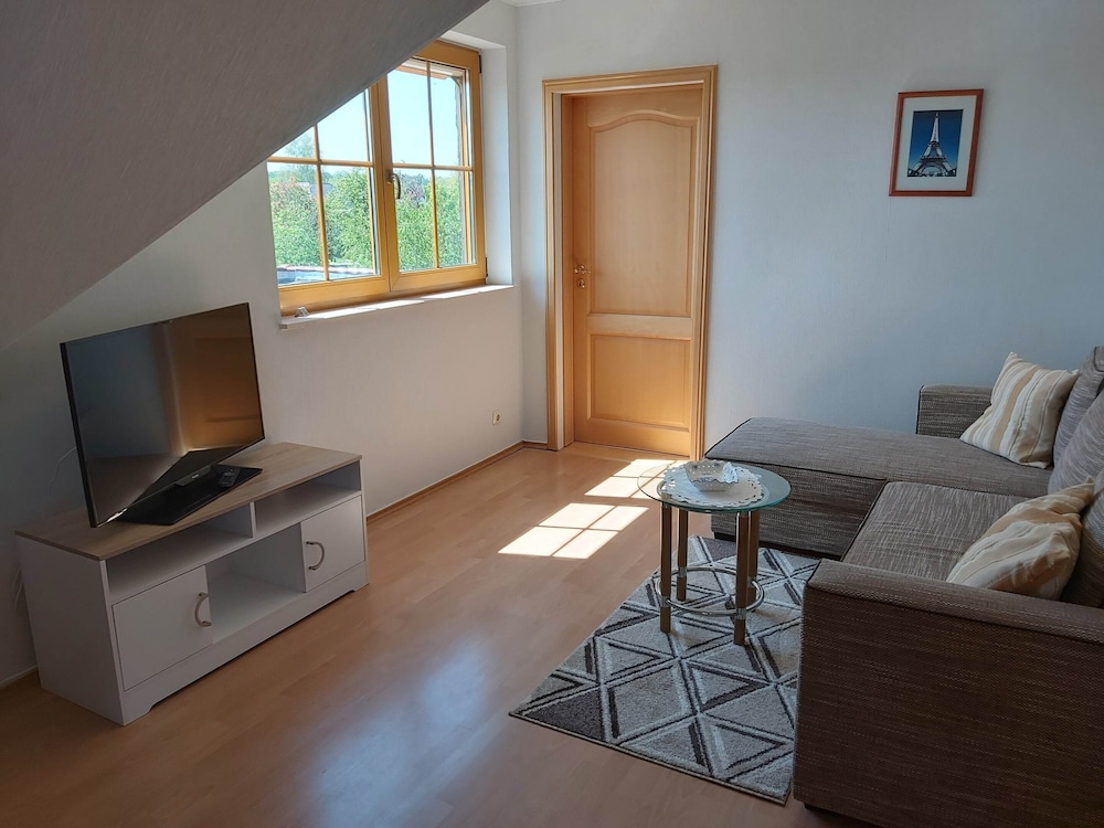 Apartment photo 2
