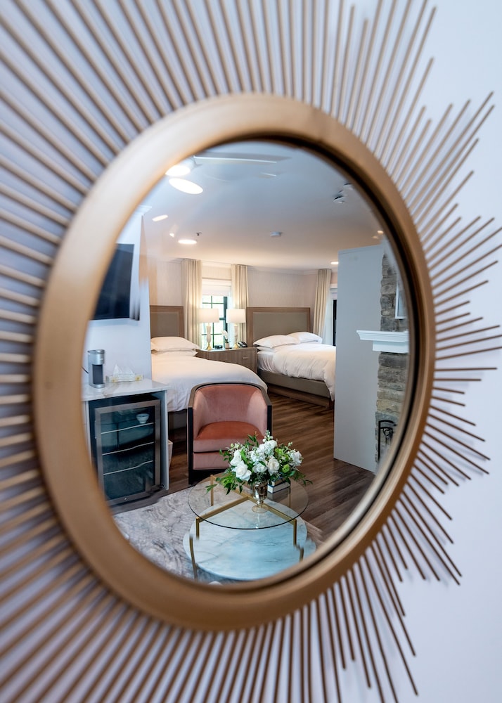 Luxury Suite Double Queen