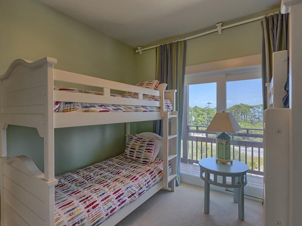 Apartment, 4 Bedrooms, Sea Facing photo 1