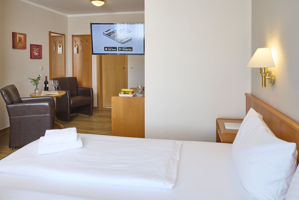 Standard Double Room photo 2