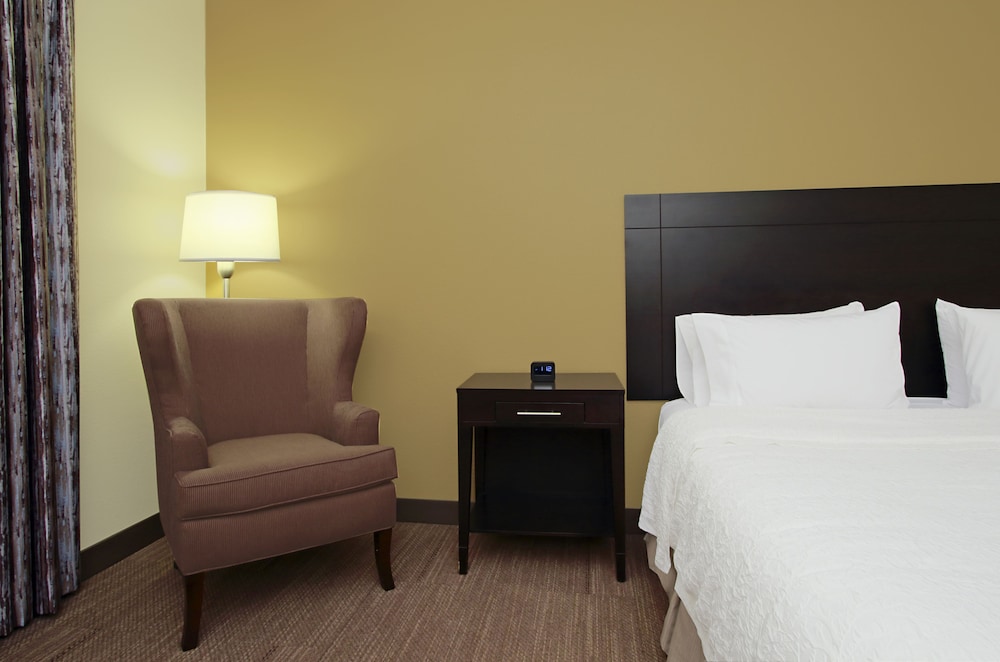 Room, 1 King Bed, Accessible, Non Smoking - Photo 2