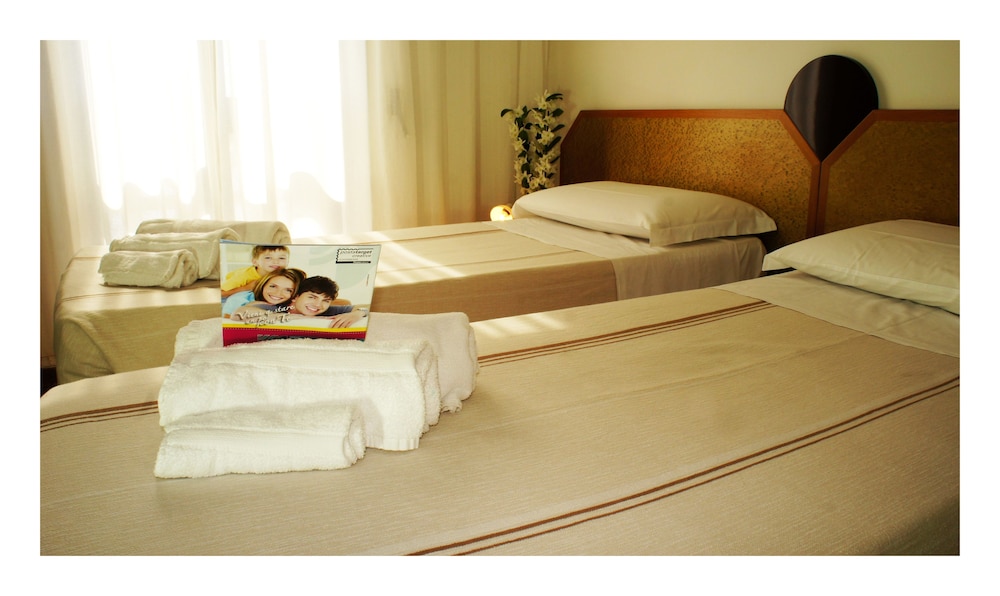 Standard Triple Room, Garden View photo 2
