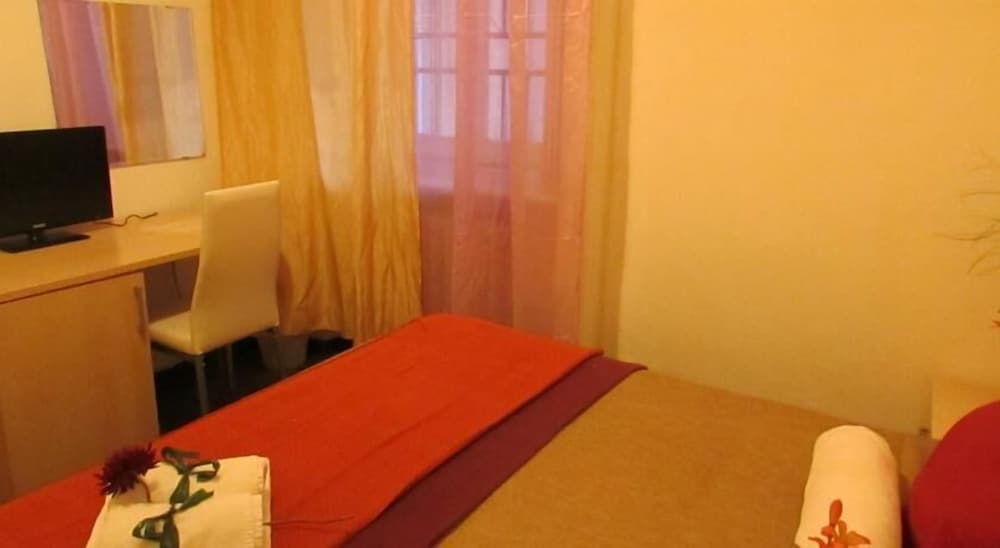 Standard Double or Twin Room, Private Bathroom