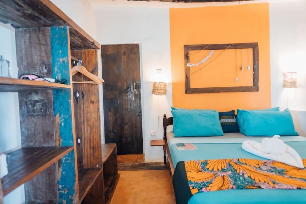 Traditional Double Room, Garden View, Beachside