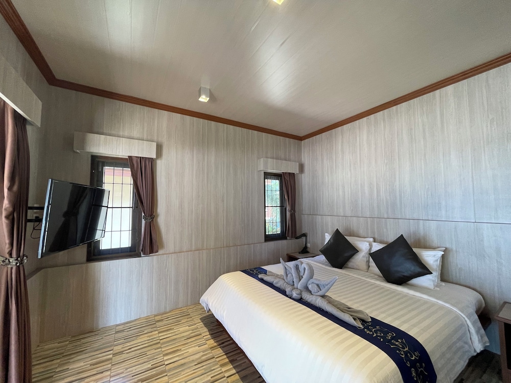 Air Con Beach Front Bungalow 2 Persons photo 2
