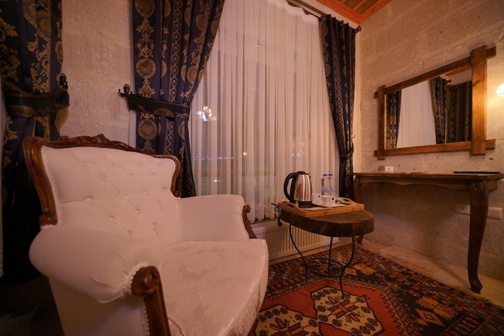 Hanzade Deluxe Stone Room - Photo 12