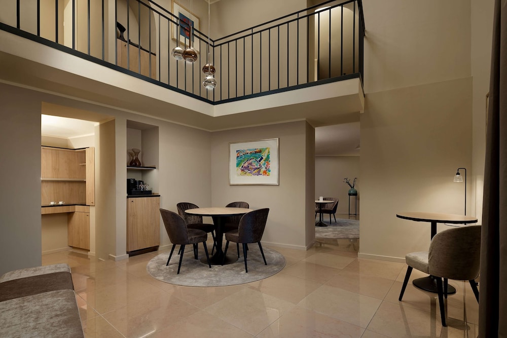 Suite, 1 King Bed (Tower Duplex) - Photo 7