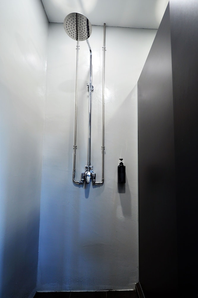 Private Room with 4 Double Pods photo 3