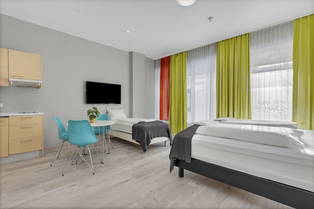 Studio, Multiple Beds - Three Adults - Photo 4