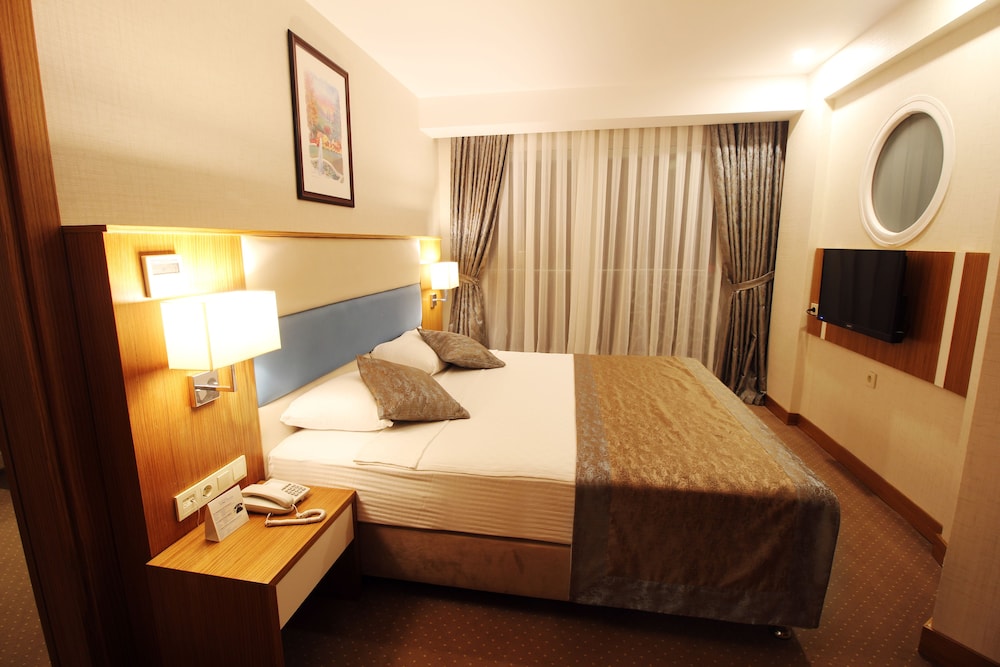 Sea View Room photo 2