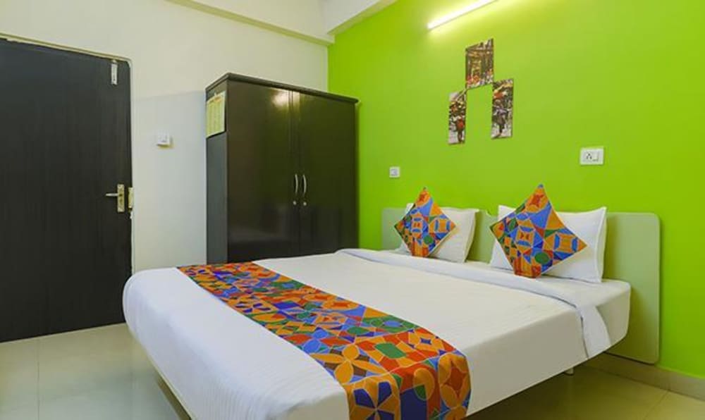 Deluxe Room - Photo 3