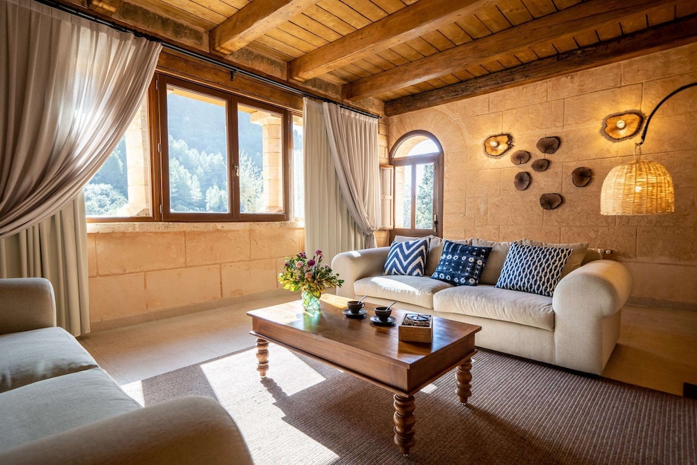 Suite, Private Pool - Photo 1