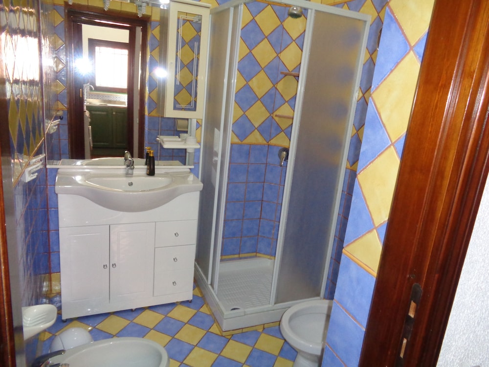 Comfort Apartment, Harbor View, Sea Facing photo 2