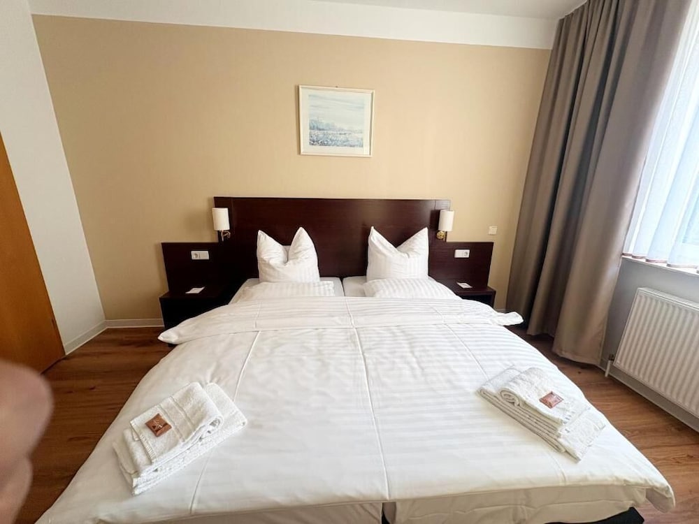 Wheelchair accessible Double Room photo 2