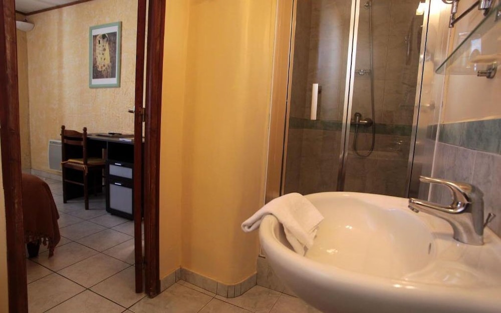 Superior Single Room photo 3
