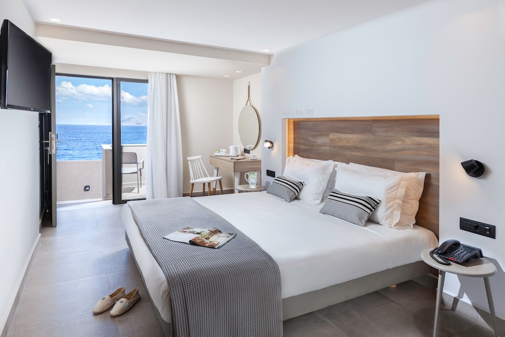 Deluxe Double Room, Sea View photo 1
