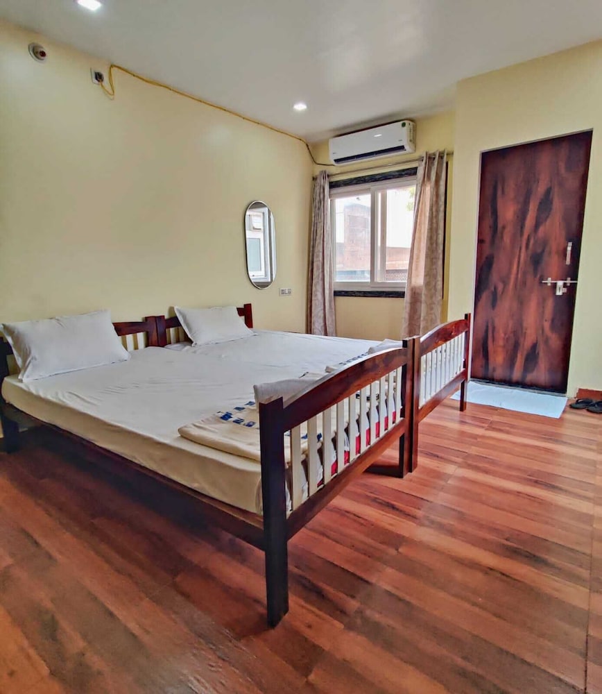 Standard Room photo 2