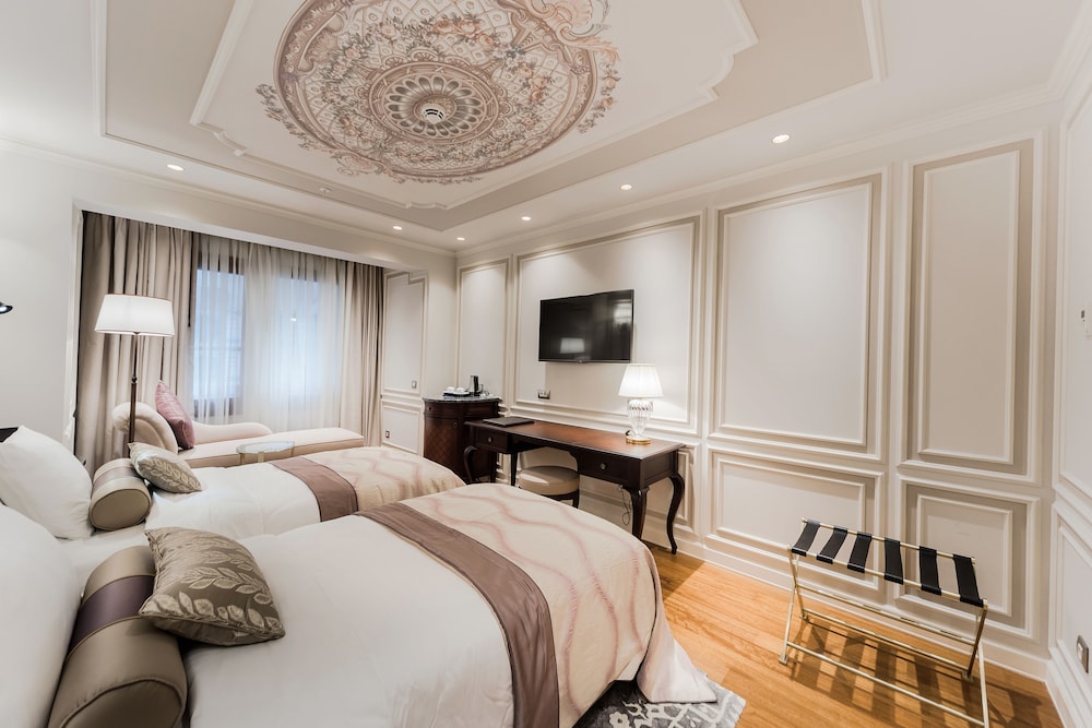 Standard Double or Twin Room (Single Use) photo 2