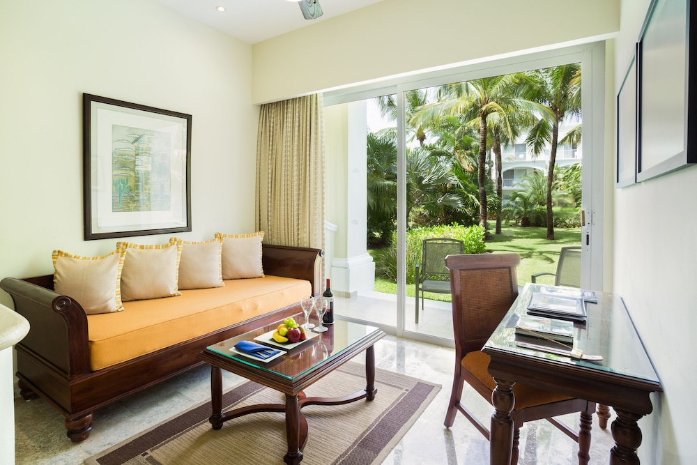 Preferred Club Junior Suite Garden View King