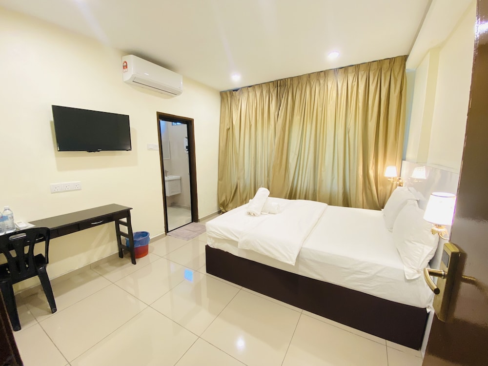 Standard Double Room, 1 Bedroom, City View photo 2