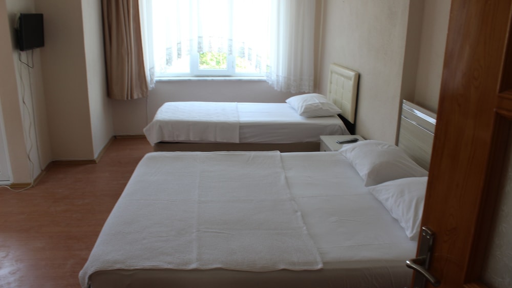 Economy Quadruple Room, Sea View
