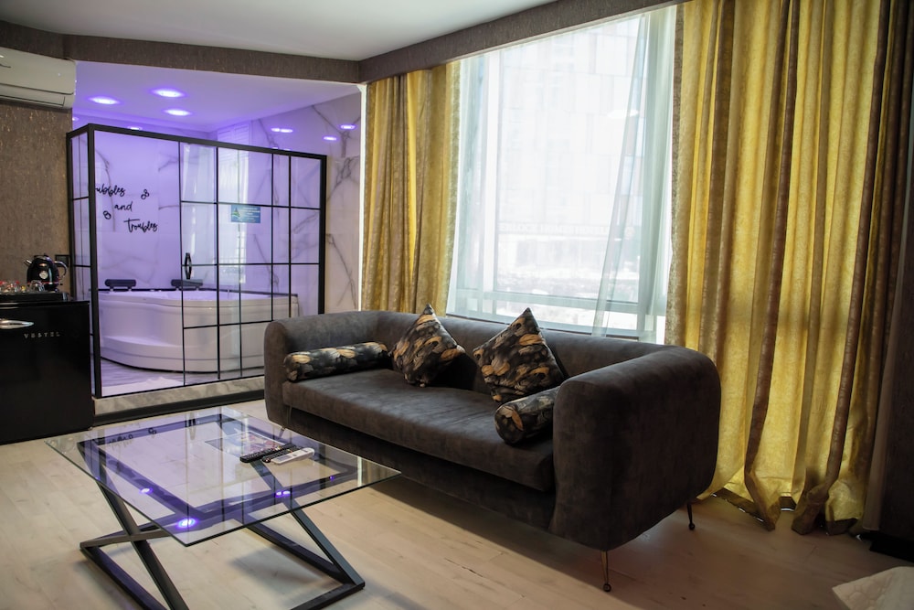 Business Studio Suite photo 3