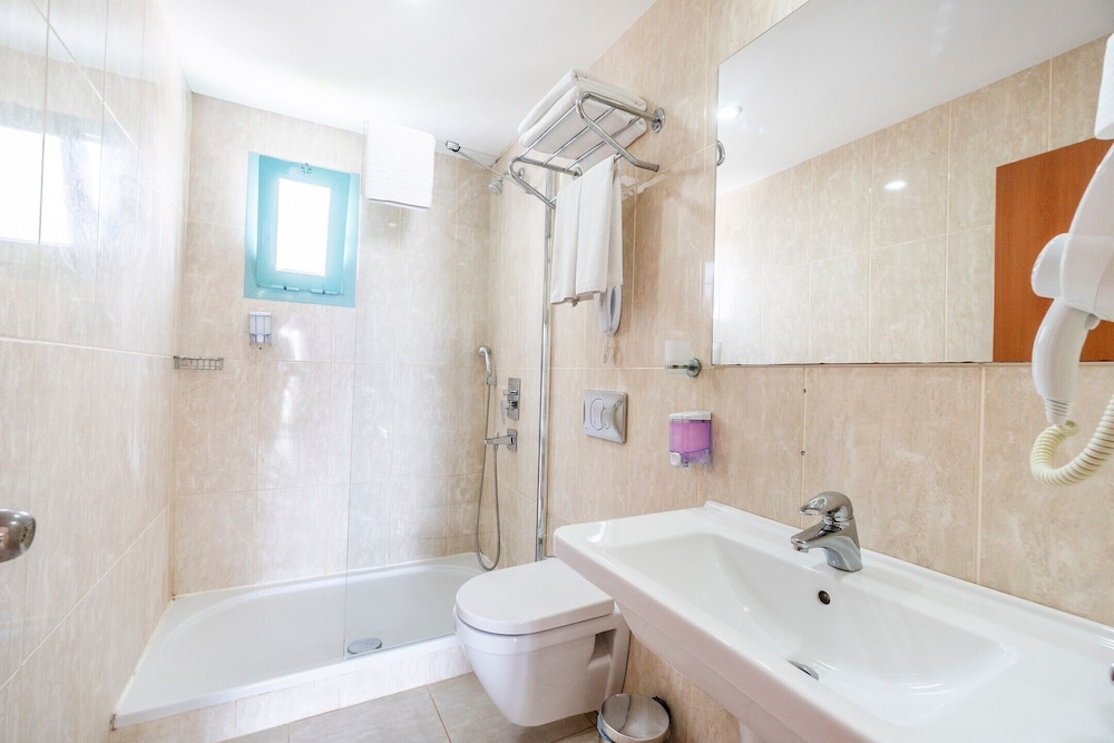 Standard Room - Photo 3