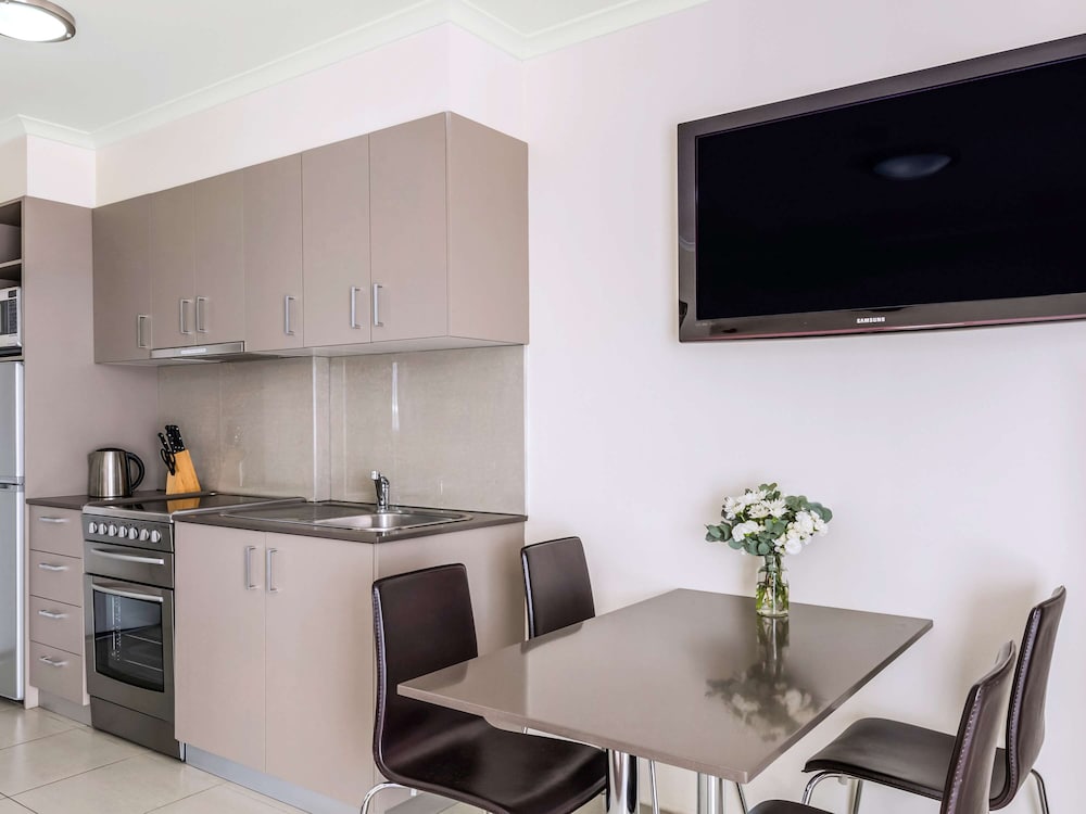 Family Apartment, Multiple Beds - Photo 4