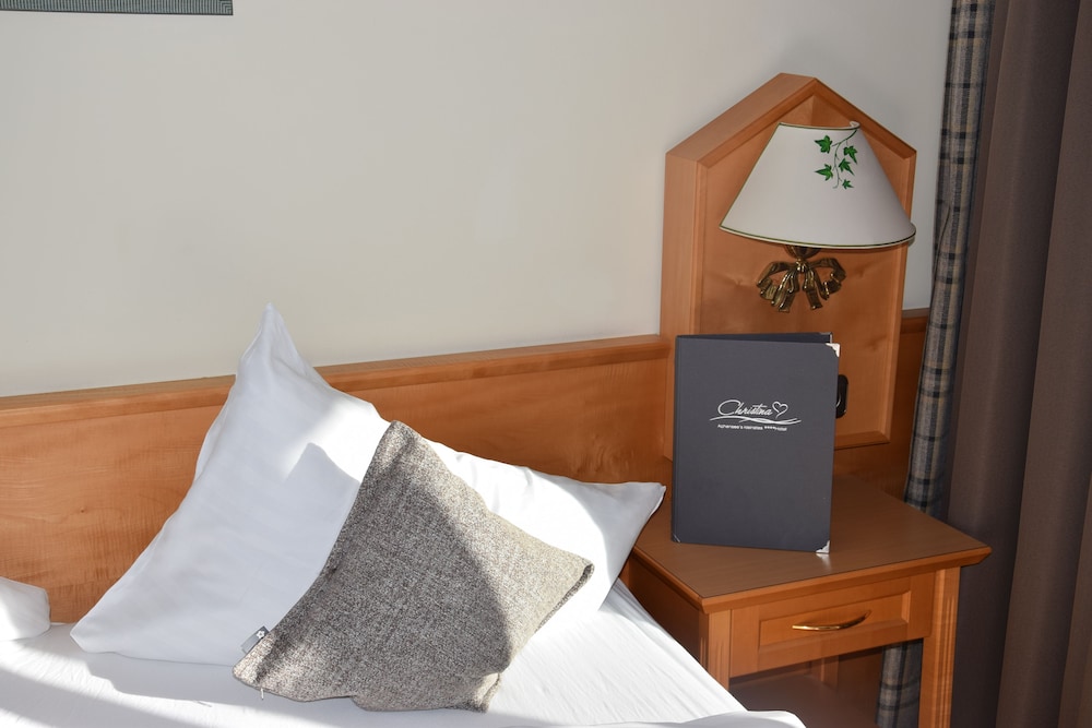 Deluxe Double Room, Lake View photo 2