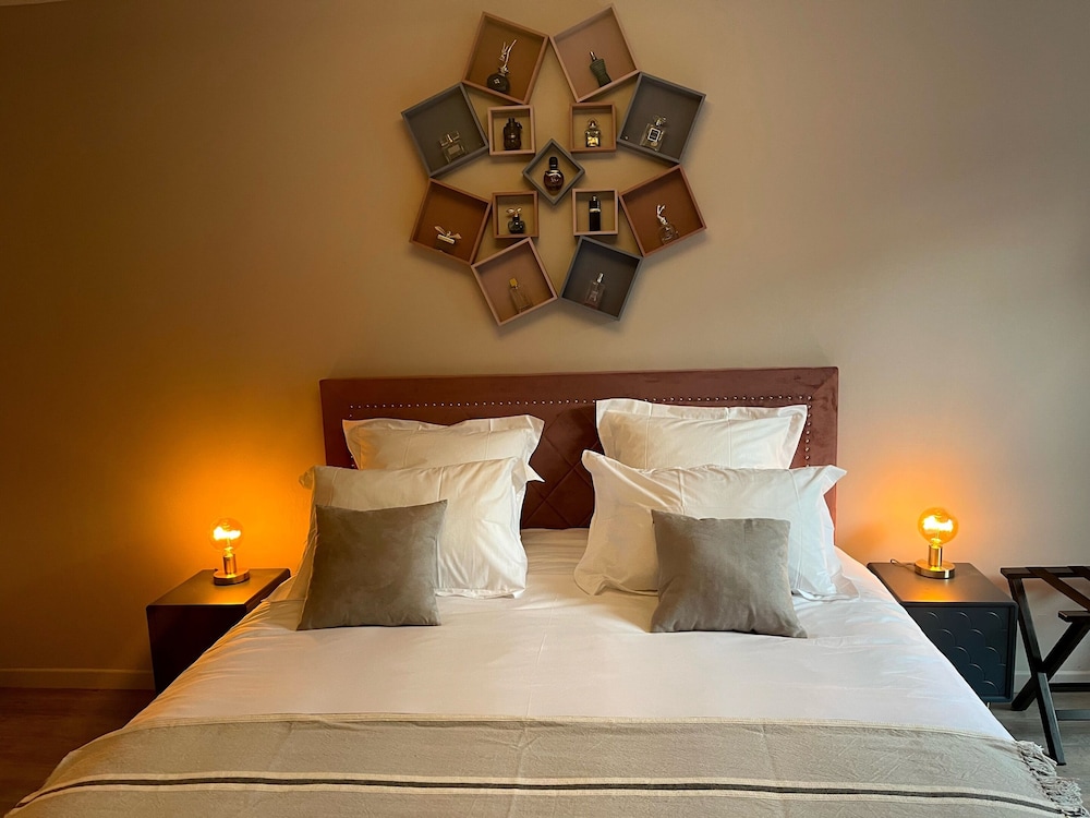 Double Room, Private Bathroom, Garden View (3)