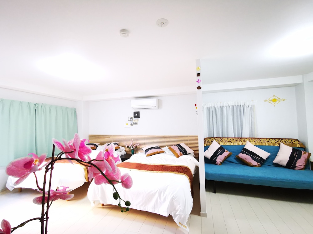 Room (2999) photo 1