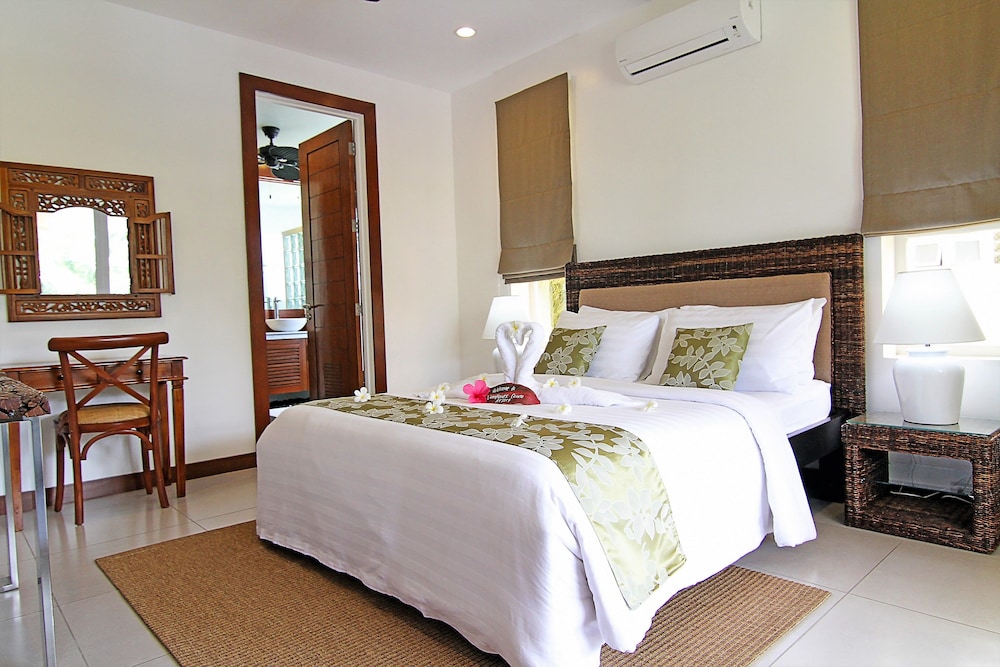 Deluxe Apartment, 2 Bedrooms, Pool View photo 2