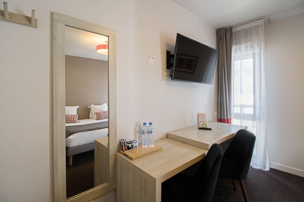 Studio, 1 Queen Bed, Kitchenette photo 1