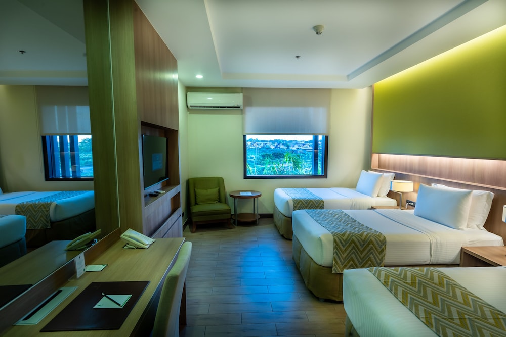 Superior Triple Room photo 2