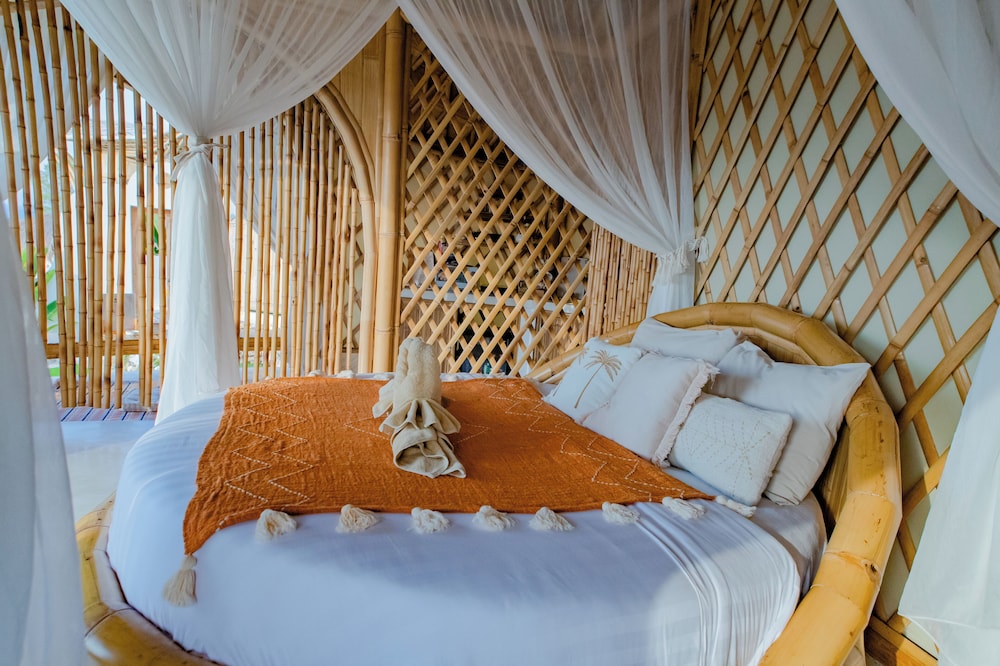 Shell Villa with Rooftop Pool View - Photo 41