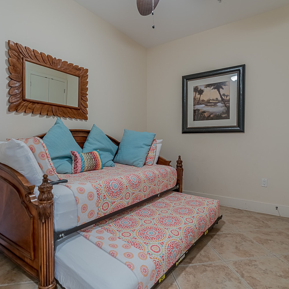 Seas the Day in this Luxury Condo at Diamond Beach Ocean Views Incredible Pools Amenities, Kuva 15