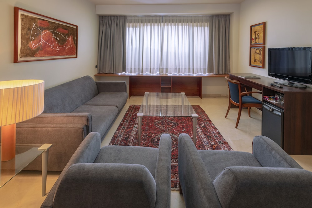 Premium Room - Photo 9
