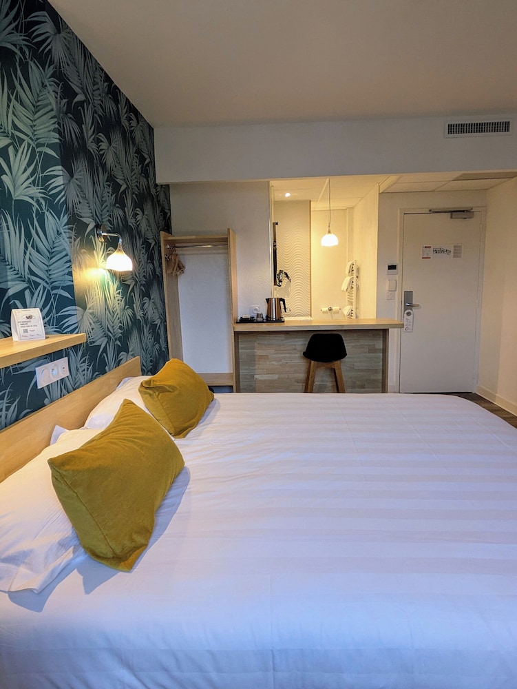 Superior Double Room - Photo 9