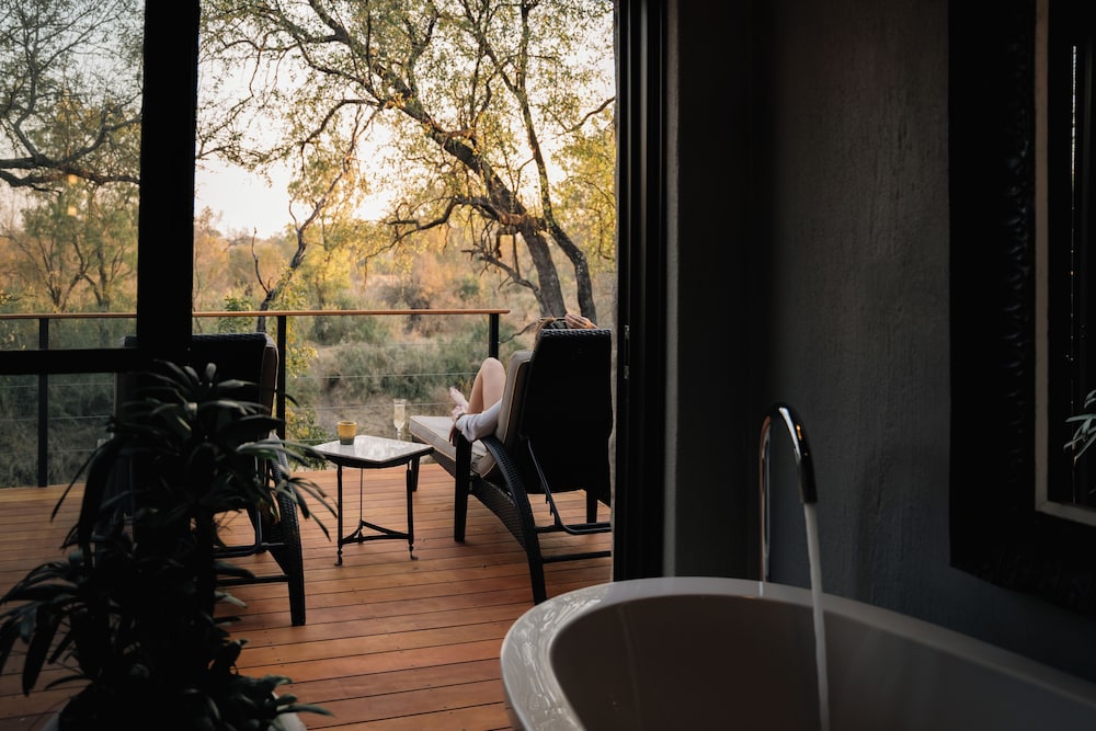 Waterhole Suite photo 3