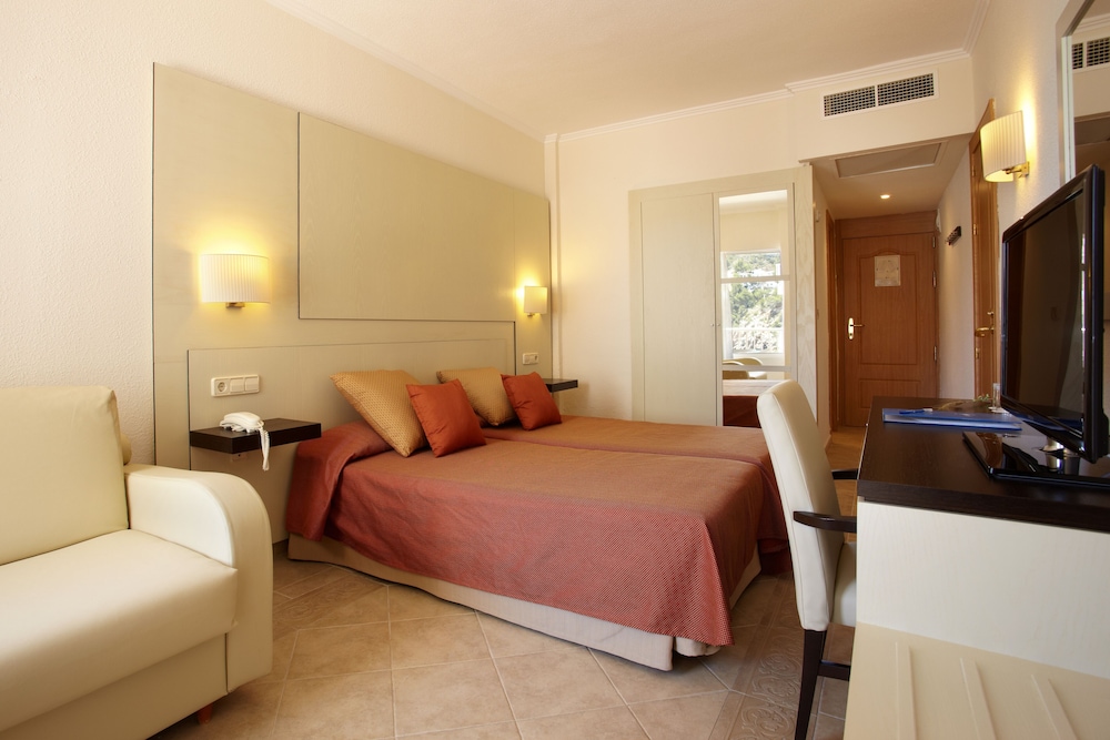 Family Double Room, Balcony (2 adults + 1 child)