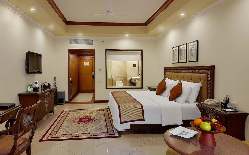 Club Room