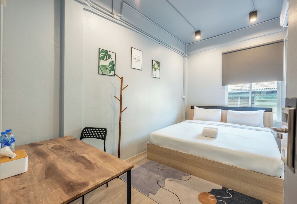 Basic Double Room photo 3