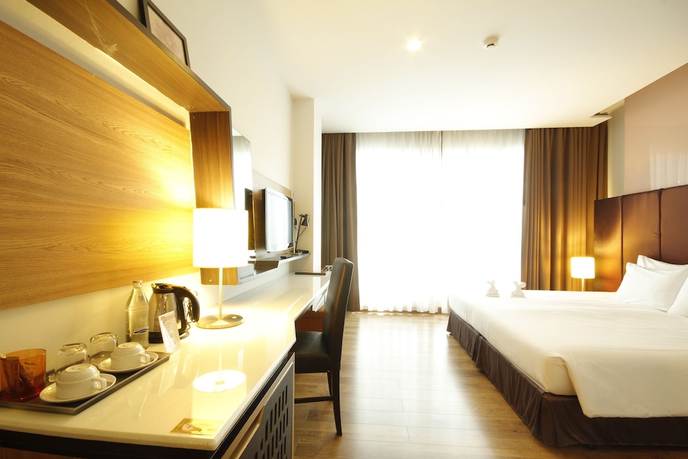 Grand Design Suite - Photo 2