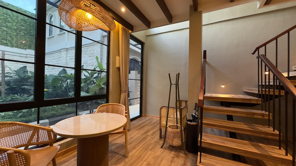 Mezzanine Studio - Photo 6