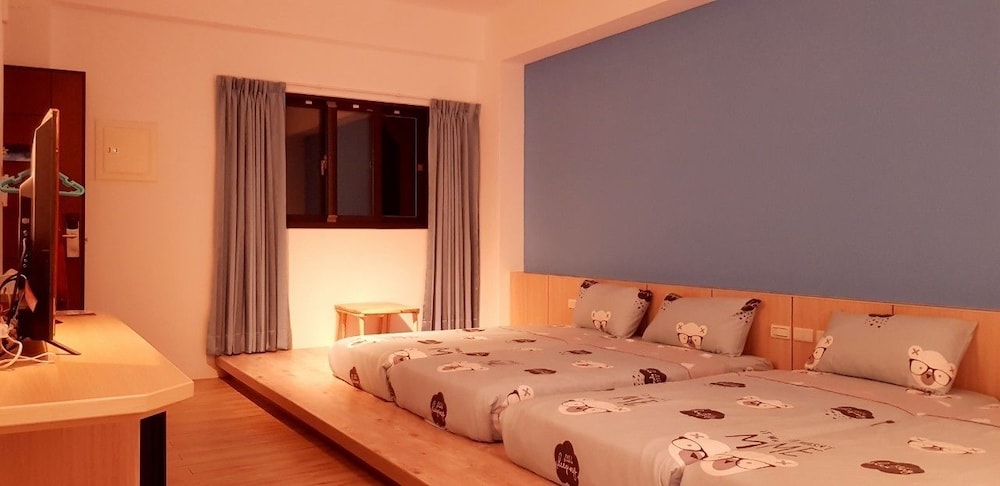 Quadruple Room - Photo 5