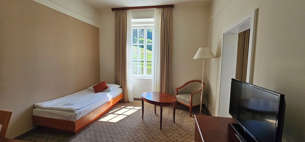 Premium Triple Room photo 2